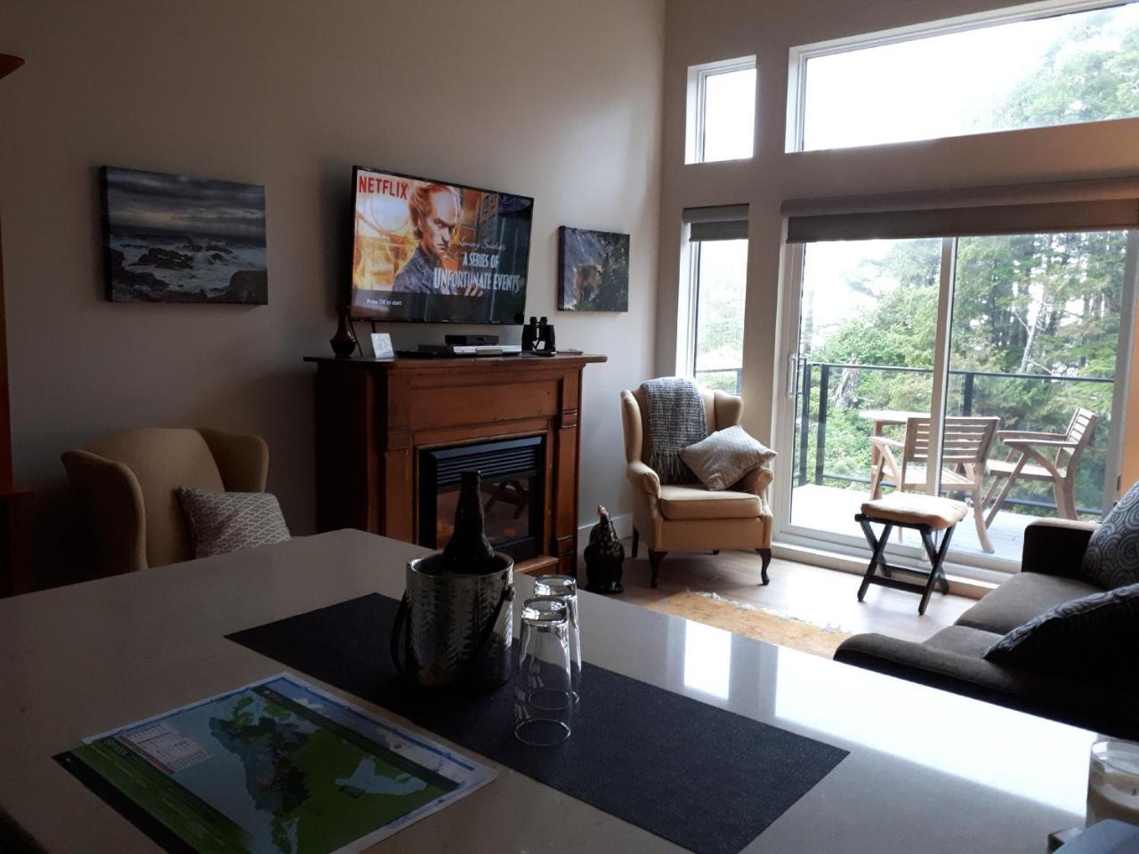 Odyssey Shores Guest Suite Ucluelet Esterno foto